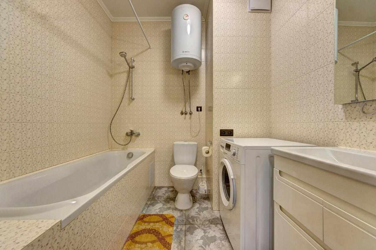 Apartments Near Ukraina Shopping Mall 키예프 외부 사진